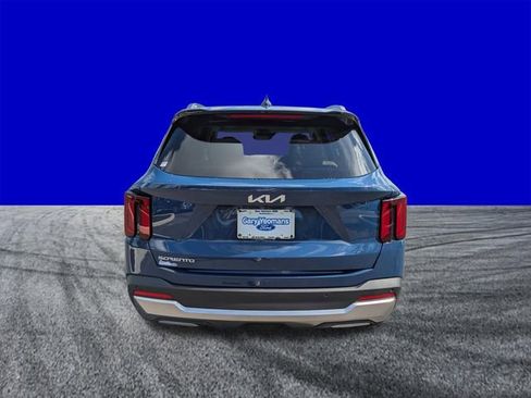 Used 2025 Kia Sorento SX FWD image 5
