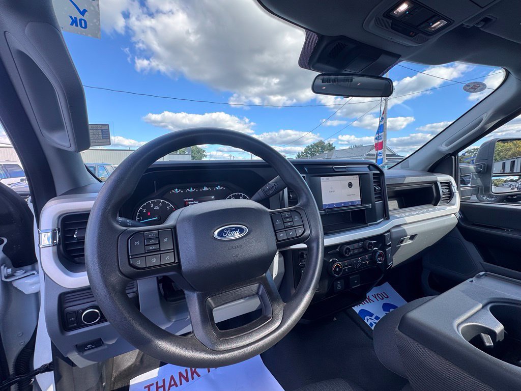 Used 2025 Ford F250 XL w/ XL Off-Road Package AWD/4WD image 10