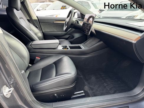 Used 2023 Tesla Model 3 Standard Range image 23