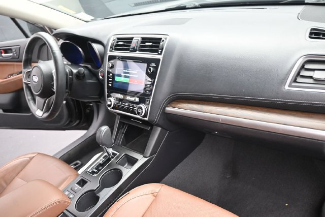 Used 2019 Subaru Outback 2.5i Touring w/ Popular Package #3A AWD/4WD image 31