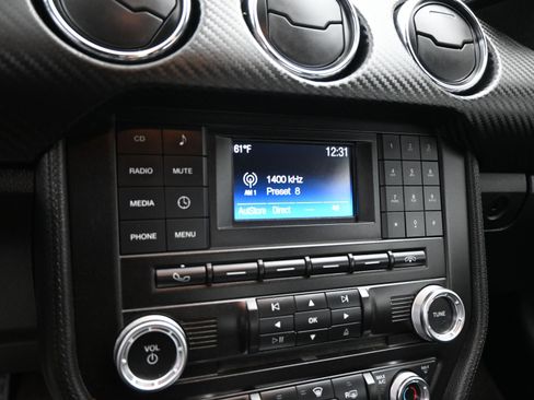 Used 2015 Ford Mustang Coupe image 12