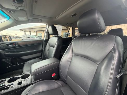 Used 2018 Subaru Outback 2.5i Limited image 13