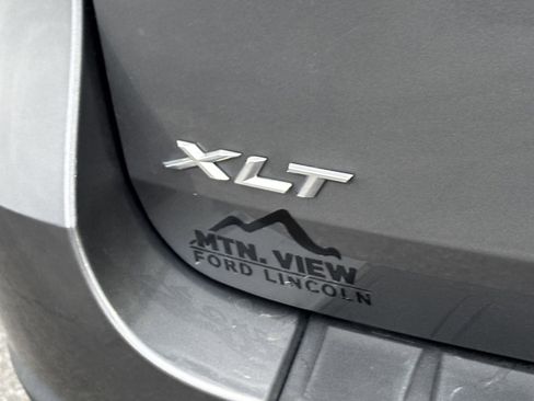 Used 2022 Ford Explorer XLT image 26