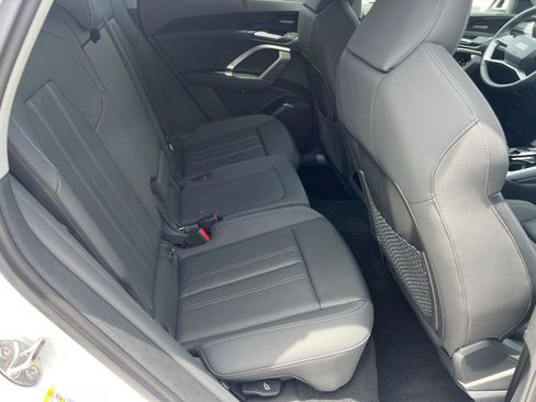 Certified 2025 Audi Q5 Premium Plus w/ Premium Plus AWD/4WD image 15