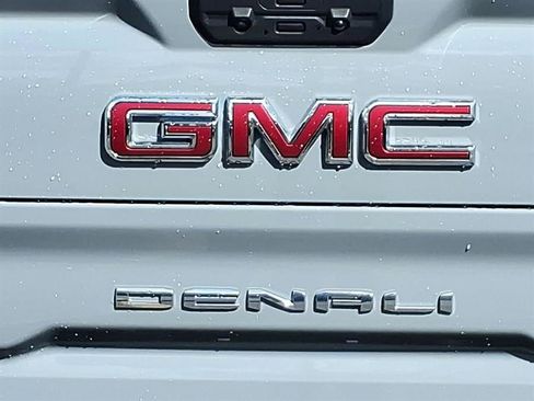 Used 2024 GMC Sierra 1500 Denali AWD/4WD image 7