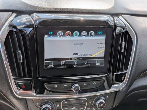 Used 2019 Chevrolet Traverse Premier w/ Redline Edition AWD/4WD image 19
