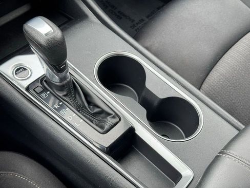 Used 2022 Nissan Altima 2.5 SV image 33