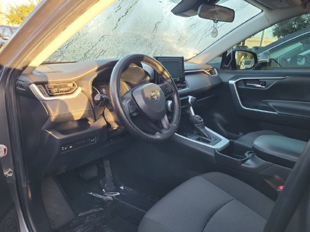 Used 2022 Toyota RAV4 XLE FWD image 11