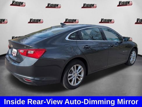 Used 2017 Chevrolet Malibu LT w/ Leather Package FWD image 11