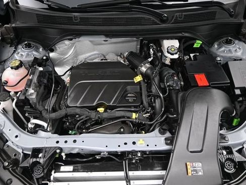 Used 2025 Buick Envista Avenir FWD image 38