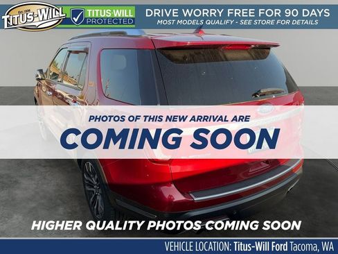 Used 2018 Ford Explorer Platinum AWD/4WD image 3