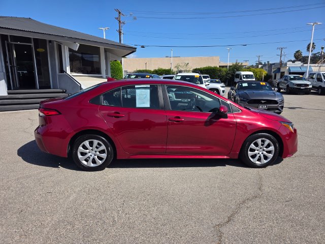 Used 2025 Toyota Corolla LE FWD image 3