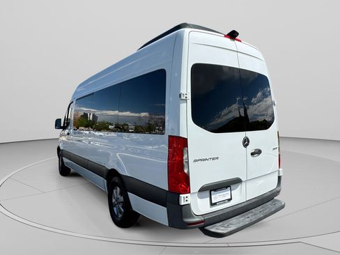 Used 2019 Mercedes-Benz Sprinter 2500 image 3