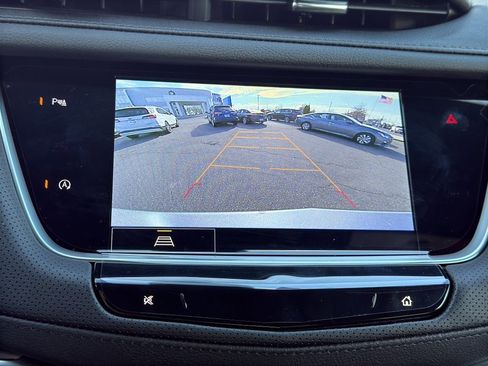 New 2026 Cadillac XT5 Luxury image 18