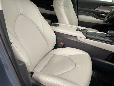 Used 2026 Toyota Grand Highlander AWD image 24