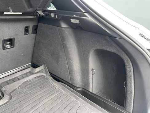 Used 2020 Porsche Macan image 51