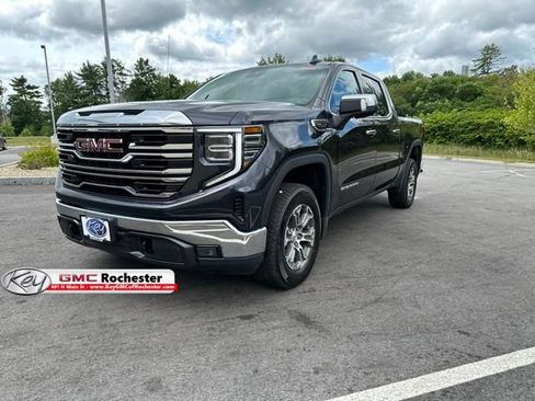 Used 2025 GMC Sierra 1500 SLT AWD/4WD image 1