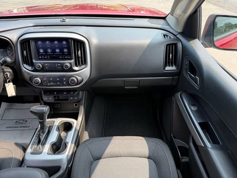 Used 2021 Chevrolet Colorado LT w/ LT Convenience Package AWD/4WD image 40
