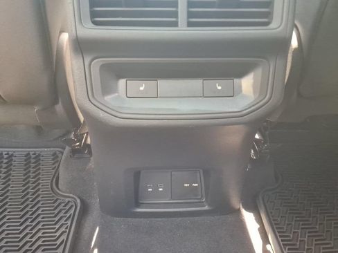 Used 2024 Volkswagen Atlas Cross Sport SEL R-Line AWD/4WD image 14