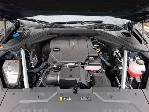 Certified 2026 Genesis GV70 2.5T Advanced image 28