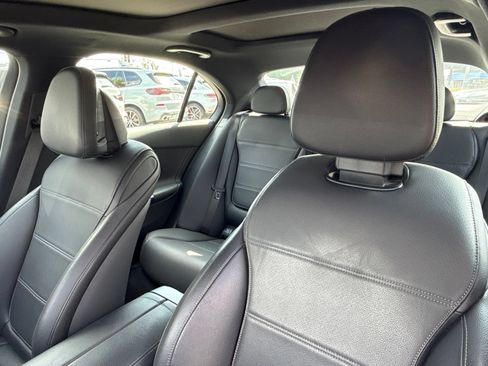 Used 2023 Mercedes-Benz C 300 Sedan image 26