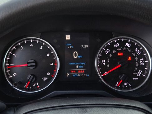 Used 2022 Toyota RAV4 LE AWD/4WD image 20