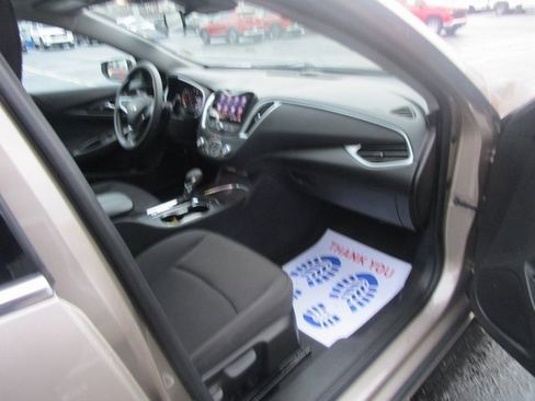 Certified 2024 Chevrolet Malibu LT image 28