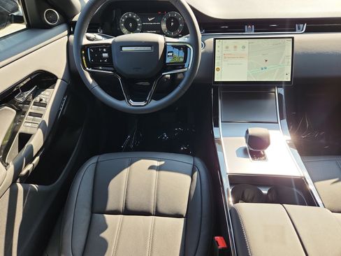 New 2026 Land Rover Range Rover Evoque S image 4
