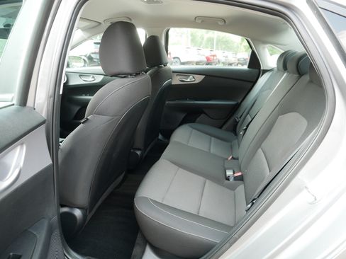 Certified 2023 Kia Forte LXS w/ LXS Technology Package FWD image 36