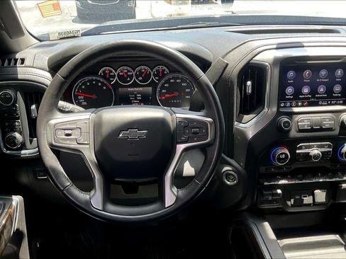 Used 2021 Chevrolet Silverado 1500 LT Trail Boss w/ LT Trail Boss Premium Package AWD/4WD image 6