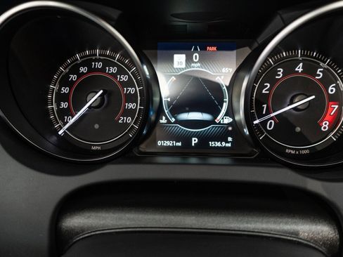 Used 2020 Jaguar F-TYPE SVR image 98