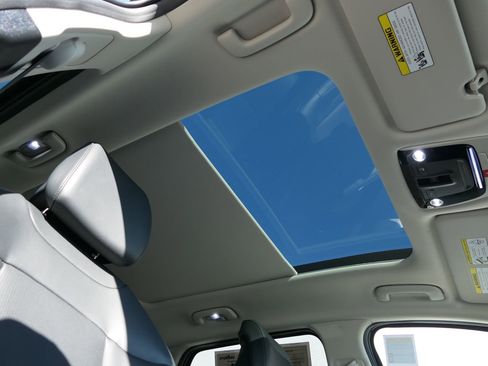 Certified 2026 Kia Sportage EX w/ EX Panorama Roof Package image 29