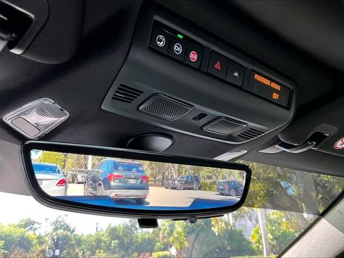 Used 2025 Chevrolet Corvette Stingray Coupe w/ 1LT image 28