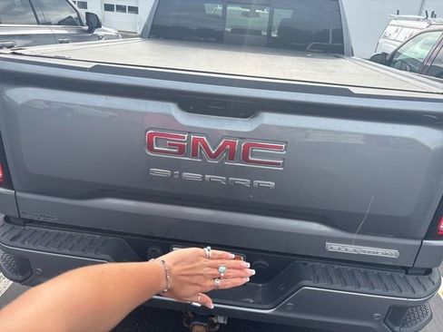 Used 2020 GMC Sierra 1500 Elevation AWD/4WD image 6