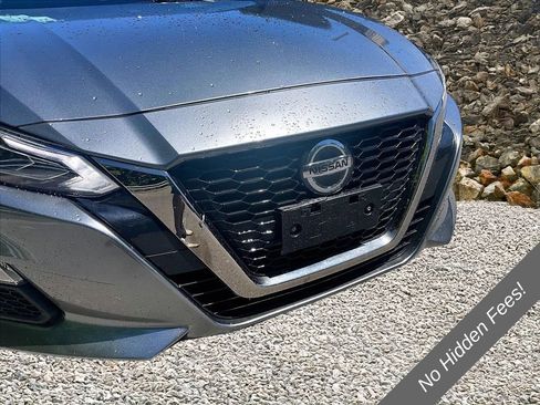 Used 2022 Nissan Altima 2.5 SR FWD image 26