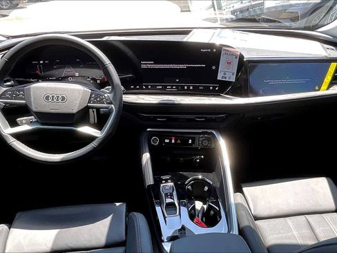 New 2025 Audi Q5 Prestige image 5