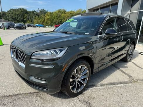 Used 2023 Lincoln Aviator Grand Touring w/ Equipment Group 301A image 3