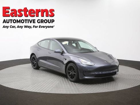 Used 2023 Tesla Model 3 Standard Range RWD image 43