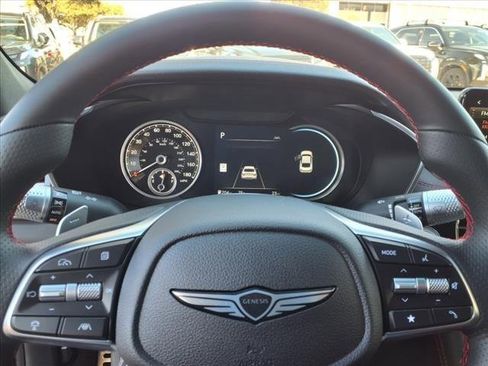 Used 2025 Genesis G70 3.3T Advanced image 15