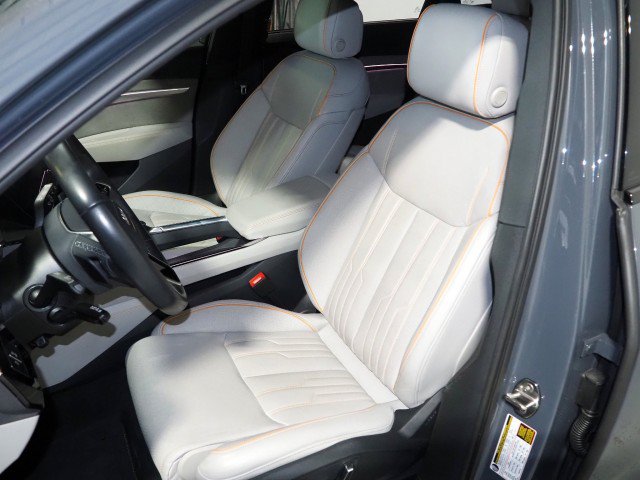 Used 2024 Audi Q8 e-tron Prestige AWD/4WD image 14