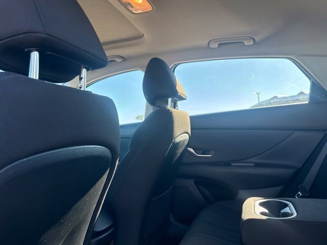 Used 2025 Hyundai Elantra SEL FWD image 38