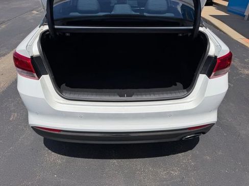 Used 2018 Kia Optima LX w/ Convenience Package FWD image 7