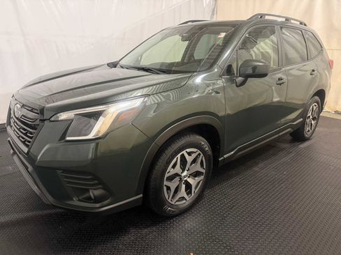 Certified 2023 Subaru Forester Premium image 6