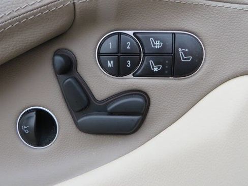 Used 2012 Mercedes-Benz SL 550 image 14