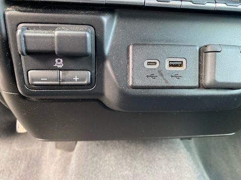 Used 2019 Chevrolet Silverado 1500 LT w/ All-Star Edition image 12