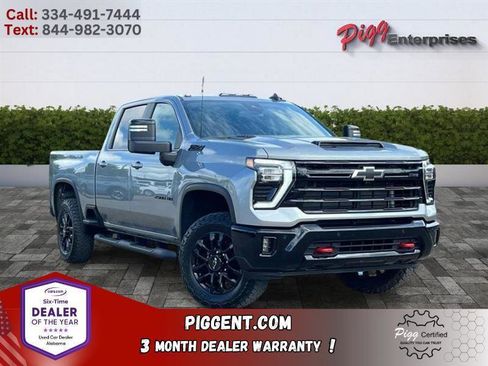 Used 2025 Chevrolet Silverado 2500 LT w/ Trail Boss Package image 1