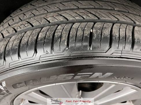 Used 2025 Nissan Pathfinder SV FWD image 22