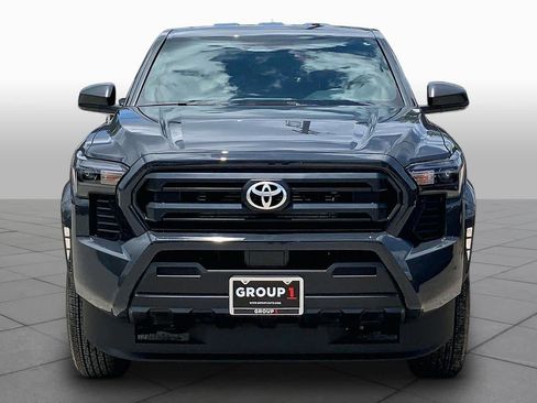 Used 2025 Toyota Tacoma SR RWD image 4