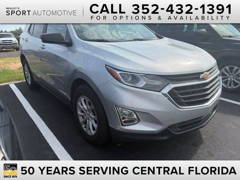 Used 2021 Chevrolet Equinox LS w/ LS Convenience Package FWD image 1