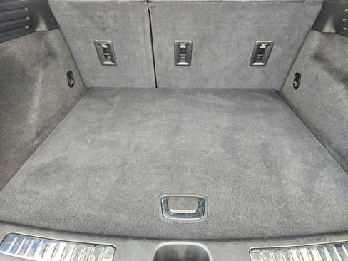 Used 2025 Cadillac XT4 Premium Luxury FWD image 32
